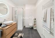 WOHN(T)RAUM OBERLAA: Neubau-Dachgeschoss mit Charme &amp; Komfort