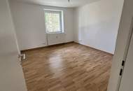 Modernisiert - hochwertig - durchdacht: diese 2,5-Zimmer Wohnung in hervorragender Lage überzeugt mit stilvoller Sanierung, ebenerdiger Dusche, hochwertigen Böden und viel Stauraum im großzügigen Kellerabteil - perfekt für Paare oder kleine Familien!