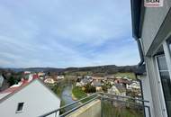 Schöne, geförderte 3 Zimmer-Dachgeschosswohnung mit Balkon