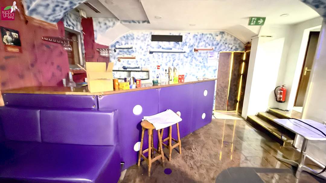 Gastronomielokal in Top-Frequenzlage – 9. Bezirk Wien mit ca. 40 Sitzplätzen &amp; Schanigarten unbefristet zu vermieten