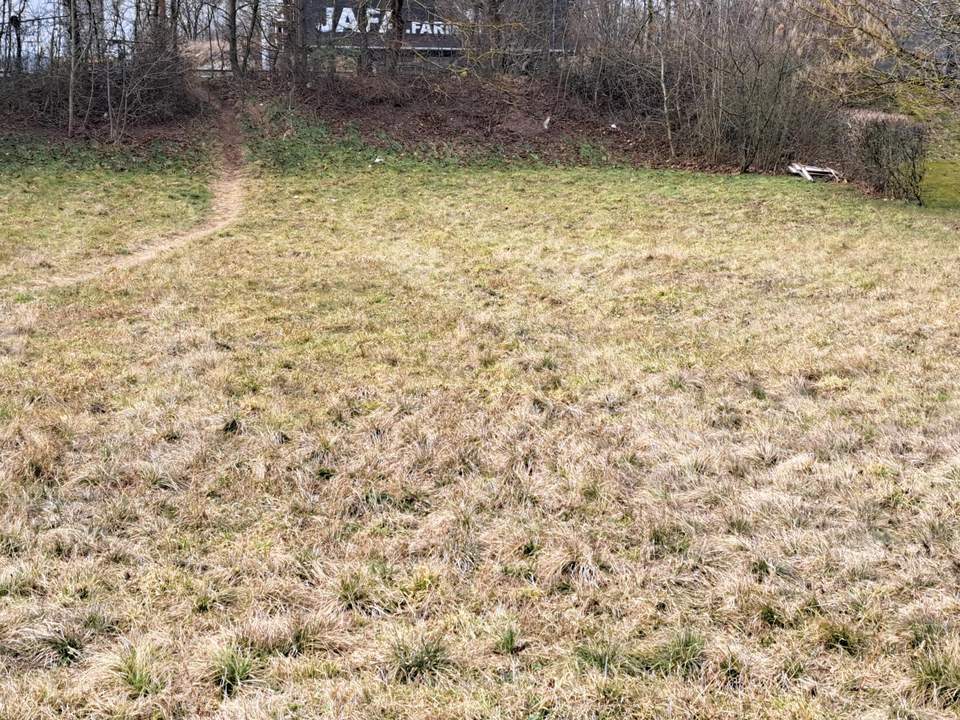 Preiswert und Eben Bauparzellen am Stadtrand