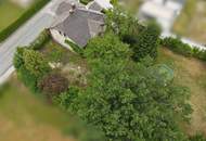 Charmante Villa - mit viel Potenzial und Geschichte auf großem Grund