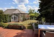 Großzügiges Einfamilienhaus mit Wintergarten, Vollkeller, Garage & schönem Garten in ruhiger Wohnlage