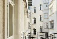 Erstbezug nach Sanierung - Stilaltbauwohnung mit kleinem Balkon