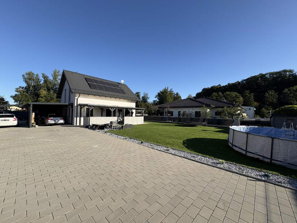 Modern leben, entspannt genießen – Ihr Traumhaus wartet auf Sie!