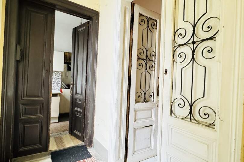 Zwei getrennte Wohneinheiten im Altbau – Sanierungsbedürftige Wohnung mit Potenzial in Penzing, Wohnung-kauf, 115.000,€, 1140 Wien 14., Penzing