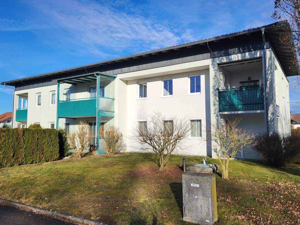 Familienwohnung mit 3 Schlafzimmern &amp; Loggia Nähe Altheim zu vermieten