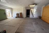 Haus in Loidesthal mit Terrasse, Garage und viel Potenzial zur Sanierung!