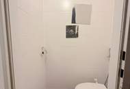 Charmante 2 Zimmer Wohnung mit Potenzial zur 3 Zimmer Lösung !