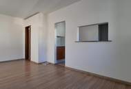 Gepflegte 3.-4.-Zi.-Wohnung mit Loggia und TG Abstellplatz