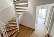 Schöne Dachgeschoßmaisonette mit Terrasse und Wienblick und 2 Garagenplätzen (Stapelparker) (Mietbeginn 01.08.2026)
