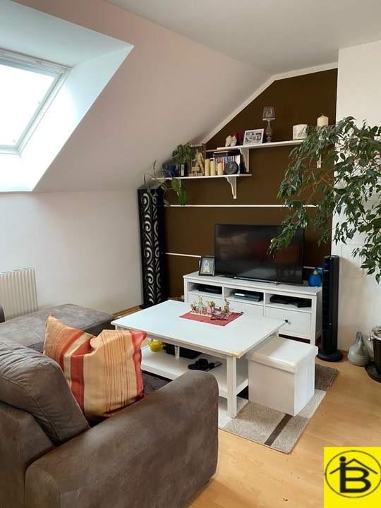 15380 Außergewöhnliche Innenstadtlage, neu renoviert, 5 Minuten zum Bahnhof, Altbau, Lift!