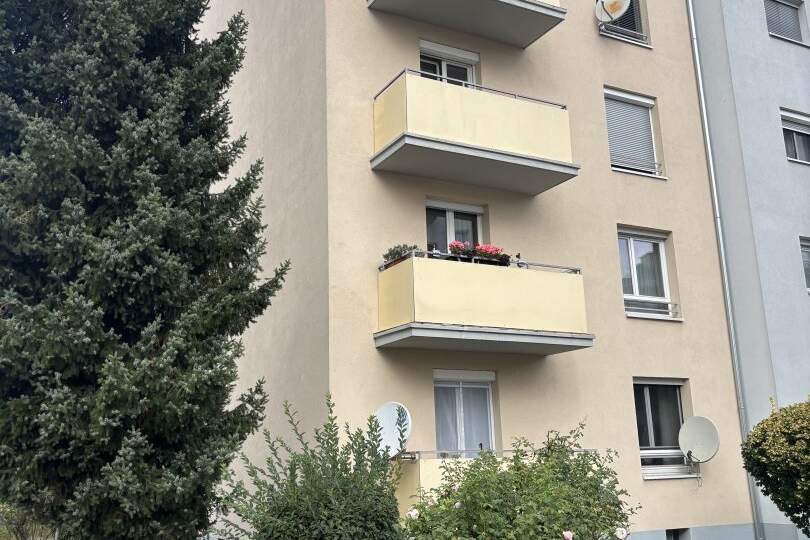 GO TO ANDRITZ! TOLLE UND HELLE DREIZIMMERWOHNUNG mit BALKON ++ABSOLUTE RUHELAGE++PARKPLATZ++, Wohnung-kauf, 175.000,€, 8045 Graz(Stadt)