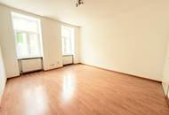 U1 in 5 Minuten erreichbar - Kurzzeitvermietung möglich - Lift im Haus - Zusammenlegung von Wohnungen möglich - Dachgeschoß Ausblick