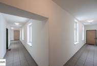 *** Nähe Stadtzentrum Wiener Neustadt: attraktive Zinshaus-Liegenschaft mit Büro- und Wohnnutzung & Gargenplätzen ***