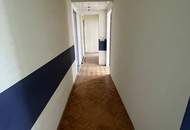 93 m² voller Möglichkeiten: Gestalten Sie Ihr persönliches Altbaujuwel Sanierungsbedürftig