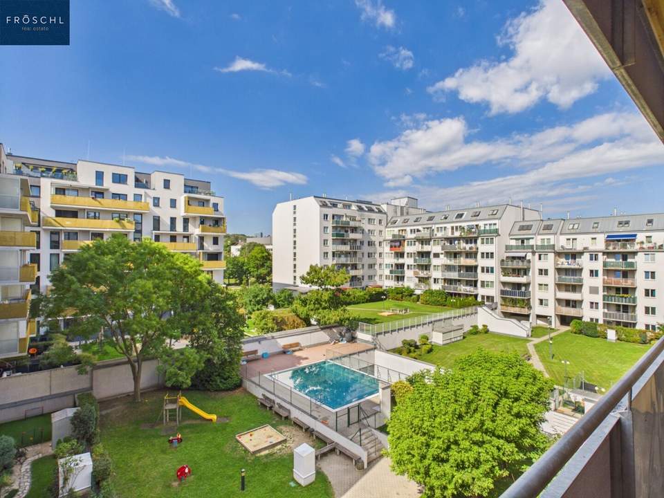 Lichtdurchflutetes Studioapartment mit Loggia, Garagenplatz und Swimmingpool