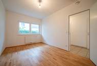 Traumhafte 2 Zimmerwohnung mit Garten und Terrasse in Hofstetten!