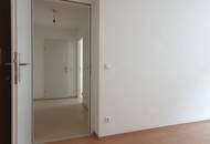 Hof- und westseitige 2-Zimmer-Wohnung im 4. Liftstock zw. Augarten und U6 Jägerstraße