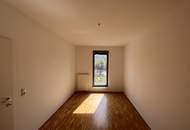 Helle, moderne Mietwohnung mit Balkon in ruhiger Lage