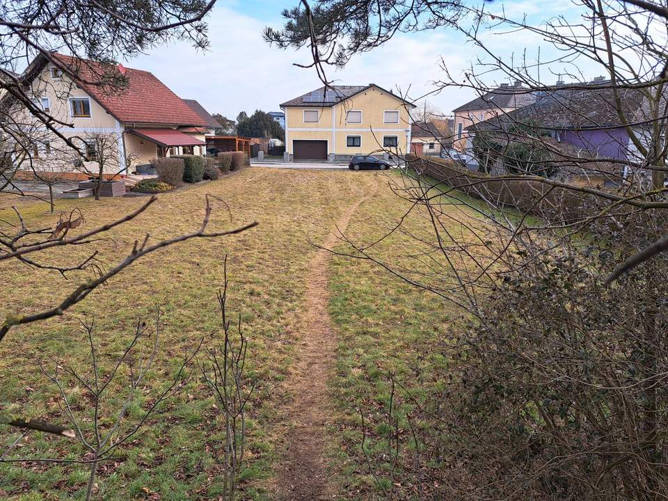 Machen Sie Ihr Angebot für diese Preiswerte Bauparzelle in Amstetten - Greinsfuhrt