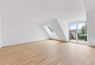 ERSTBEZUG ! Exklusives 77 m²Dachwohnung in generalsanierten, historischem Gebäude (Top 20)