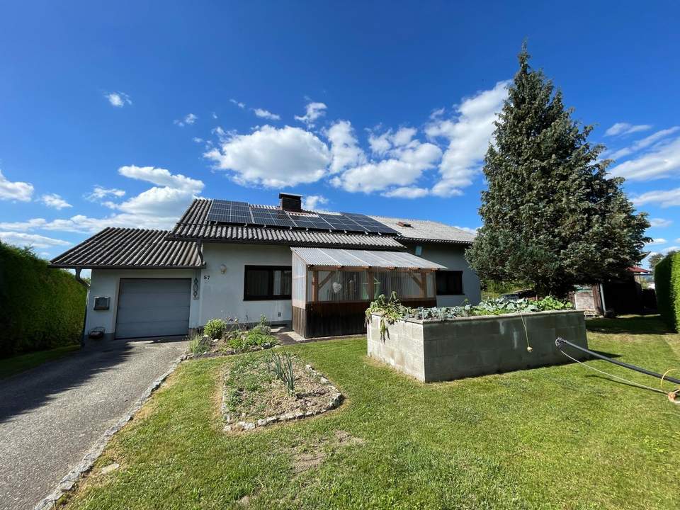 ***OPEN HOUSE Freitag, 12. September 2025 14 - 17 Uhr*** Bungalow . Gartenliebe . Traumsicht