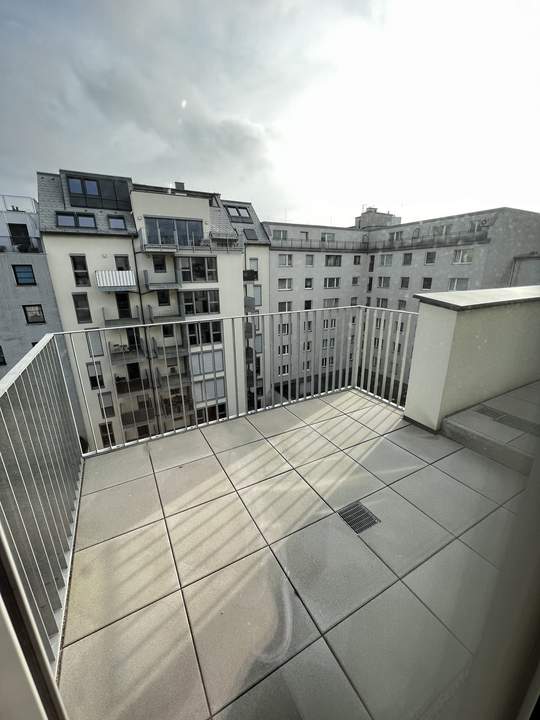 Wohnen mit Mehrwert – 2 Zimmer, Terrasse & Balkon zum Entspannen in zentraler Lage
