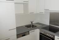 Charmante 2 Zimmerwohnung mit Balkon Nahe Rennweg