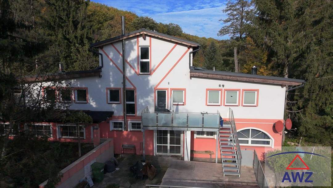 Mehrfamilien- oder Generationenhaus für Pferdeliebhaber!