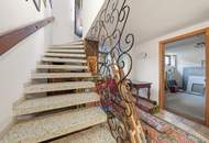 Imposante Liegenschaft mit Gartenparadies, Schwimmteich und Grünbestand – nur 30 Min von Wien