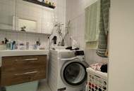 Über den Dächern von Steyr: lichtdurchflutete 3-Zimmer-Wohnung im letzten Stock mit Loggia, Tiefgarage und hochwertige Möbelablöse – stilvoll wohnen mit sonnigem Ausblick und zentraler Lage!
