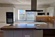 Großes Haus mit 2 Wohneinheiten und schönem Garten in ruhiger Lage in Neuhaus