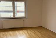 Ruhelage: Schöne 4-Zimmer-Wohnung mit Loggia nahe Belvedere