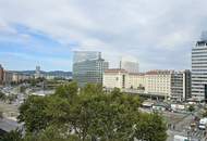 * LAGE! LAGE! LAGE! 3-Zimmer-Wohnung mit 1 Loggia und 1 Balkon direkt am Schwedenplatz! *