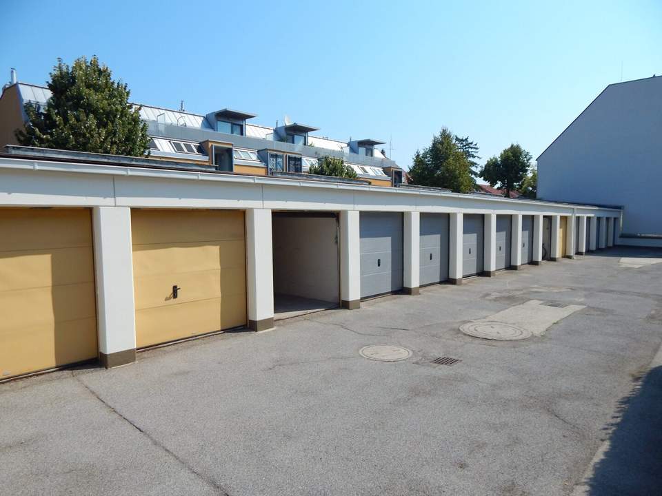 Gepflegte Garage in einer Reihenhausanlage
