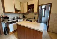 Großzügiges Grundstück mit 1.800 m² – Charmante Villa mit Ausbaupotenzial