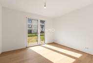 Von der Sonne geküsst im 149m² Eigengarten! Genießen Sie Annehmlichkeiten wie Sauna, Badesteg, Spa!