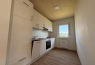 2-Zimmer-Wohnung mit Balkon, teilmöbliert