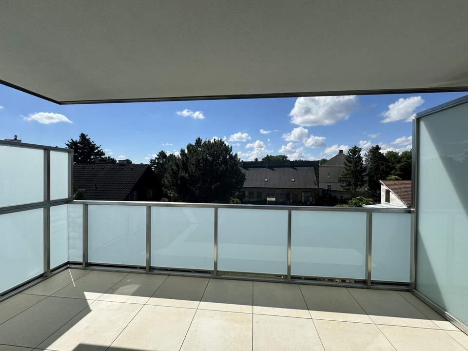 3 Zimmer mit einer beeindruckenden Terrasse – Provisionsfrei f. Käufer // 3 rooms with a stunning terrace – Buyer commission free //