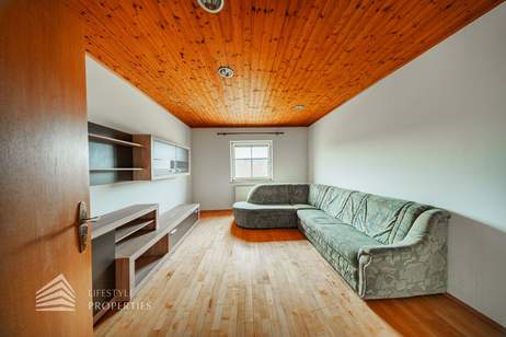Charmante 3-Zimmer-Dachgeschosswohnung im Zentrum von Horn, Wohnung-kauf, 94.000,€, 3580 Horn