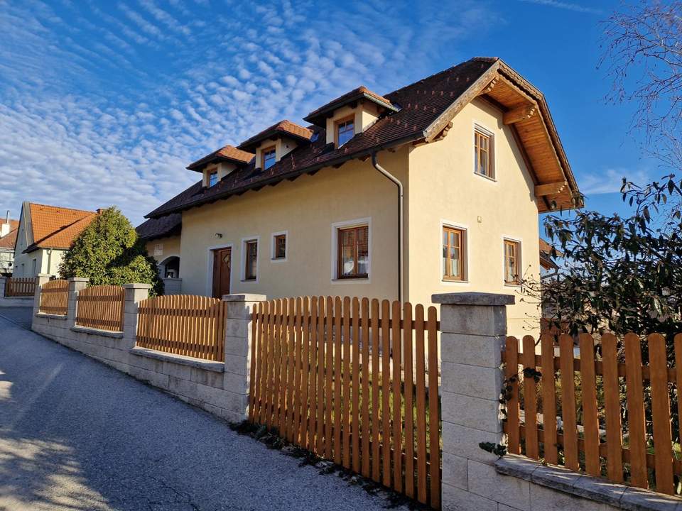Einfamilienhaus mit Weitblick - St. Veit a.d. Triesting!