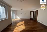 Wunderschöne Balkonwohnung in ruhigen Garten