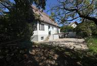 Maria Enzersdorf: Charmantes Haus mit wunderschönem Garten und Blick zur Burg Liechtenstein!