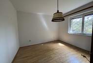 Sanierungsbedürftiges Wohnhaus mit ca. 1.130 m²