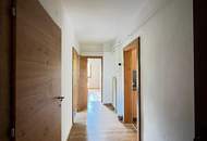 Zweifamilienhaus in ruhiger Alleinlage mit hervorragender Raumaufteilung und modernisiertem Erdgeschoss