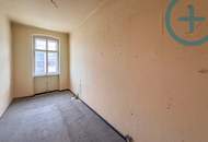 Sanierungsbedürftige 2 Zimmer Wohnung