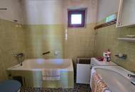 Schönes Grundstück mit sanierungsbedürftigem Haus – ideal für Bastler und Visionäre