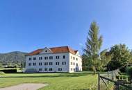 Geschichtsträchtige Schlossanlage mit historischer, beeindruckender Substanz