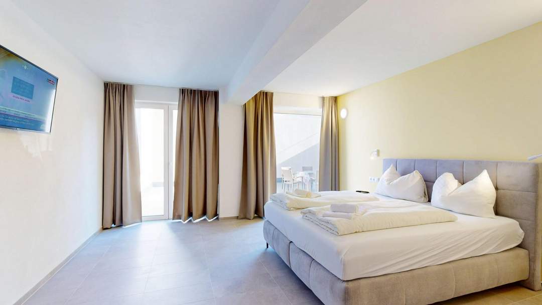 Großzügige 2-Zimmer Eigentumswohnung mit Terrasse